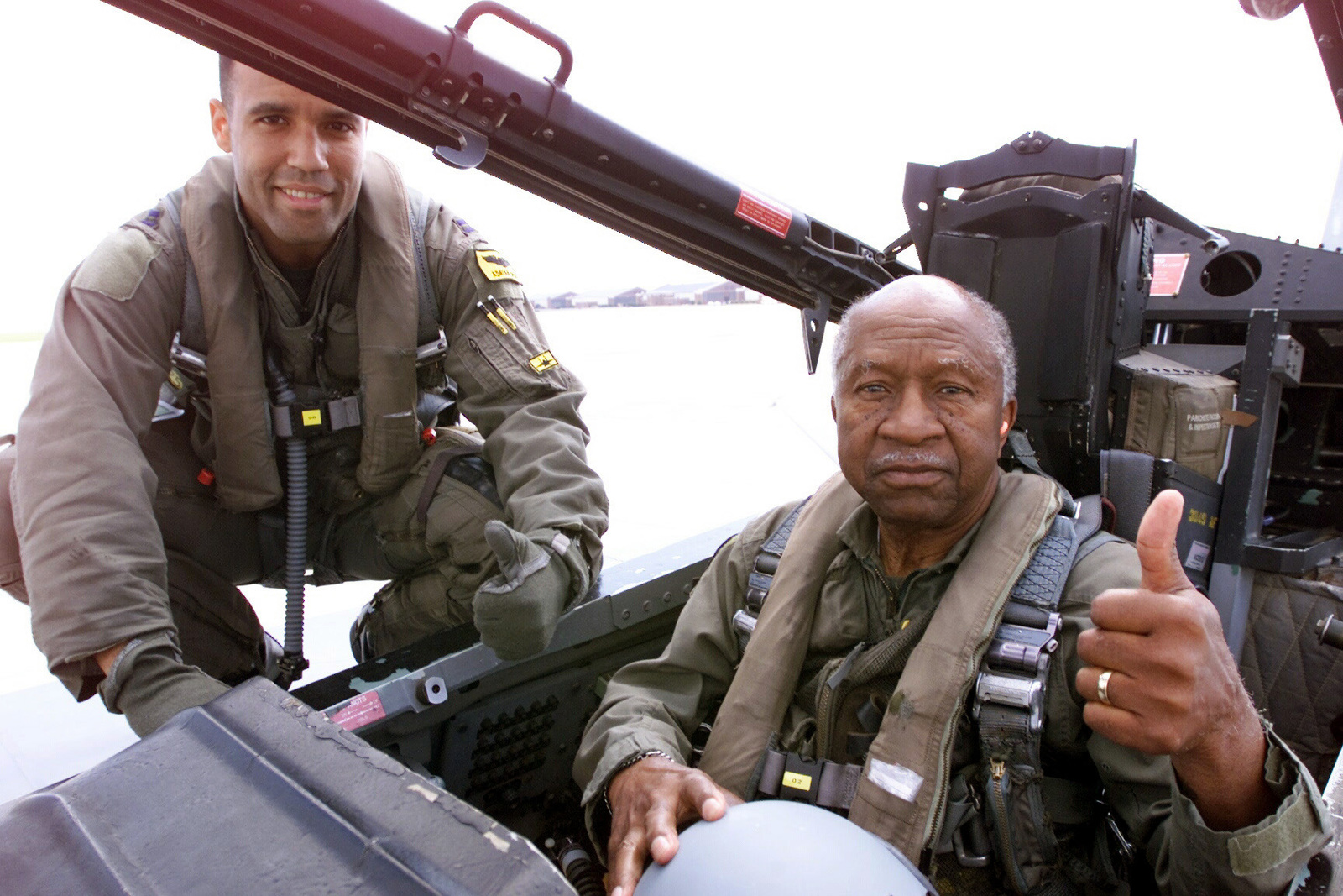 27 Fighter Squadron – Eagle Country